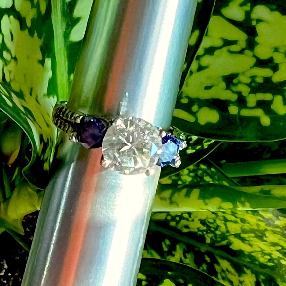 BELLA LUCE — 3.91 CTW Blue & White Diamond Simulants Ring-No Tags - Size 5 - Picture 3 of 7